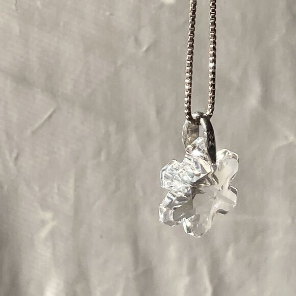 Vintage Swarovski Crystal Snowflake Pave Sterling Silver 925 AU Pendant w/Chain - Picture 8 of 16